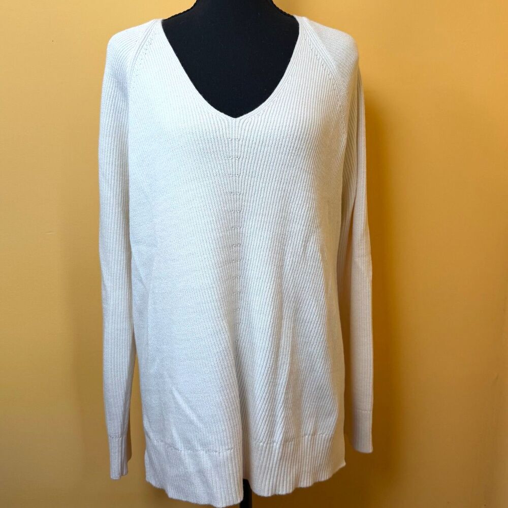 Athleta Hanover V-Neck Sweater M Cream Ivory Merino Wool Blend Ribbed Tunic EUC
